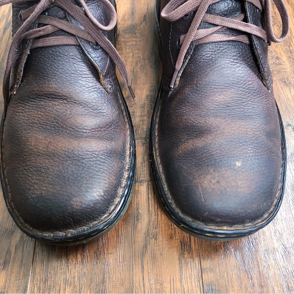 SOLD Dr Martens • Sussex ankle boots Bear Track Slip Resistant Chukka lace up - Picture 3 of 13